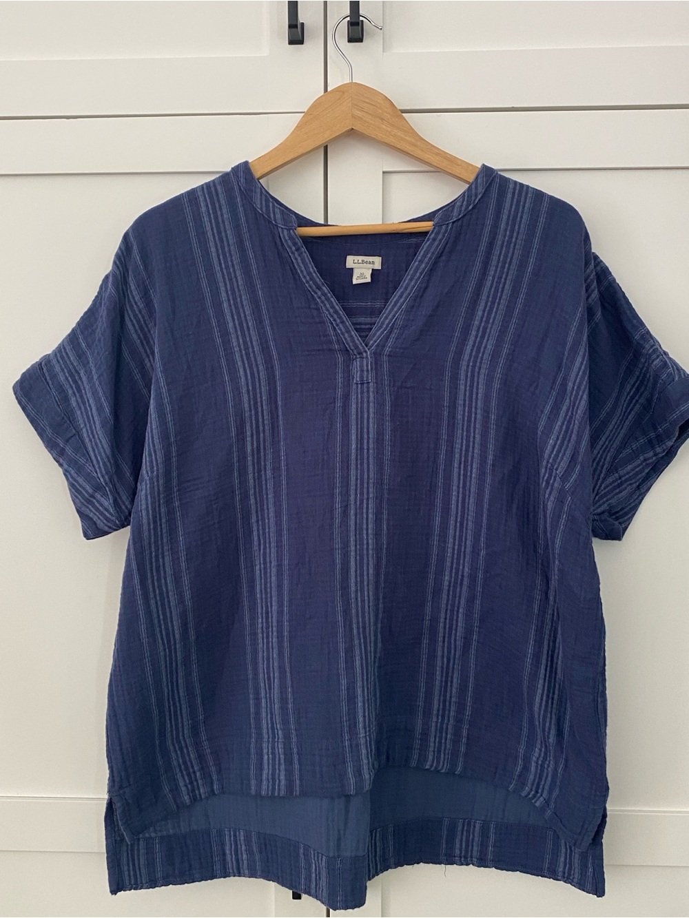 L.L. Bean Navy Striped V-Neck Short Sleeve 100% Cotton Oversized Soft Tee Sz XL